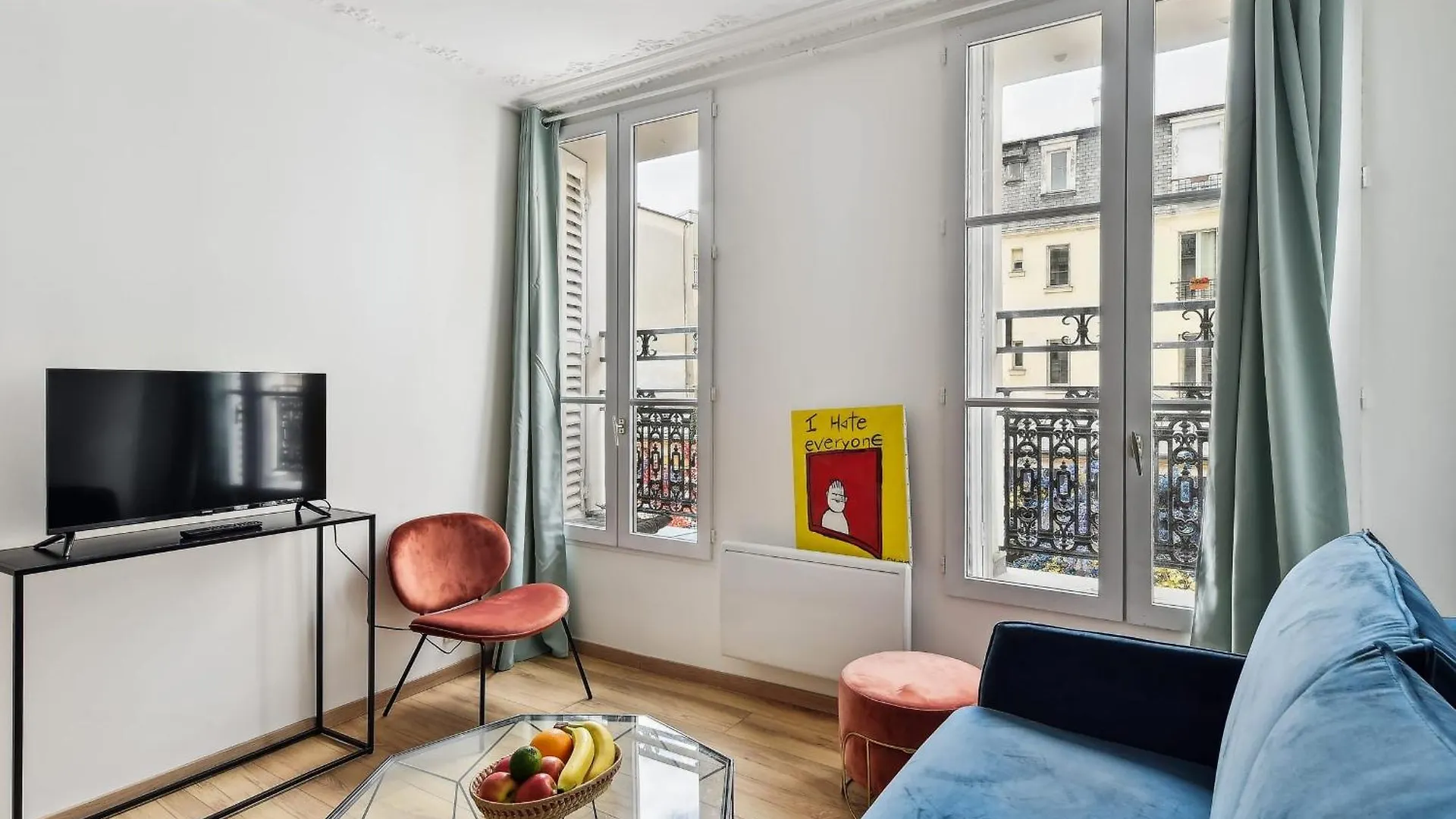 Montmartre 2Br Cozy Daire Paris